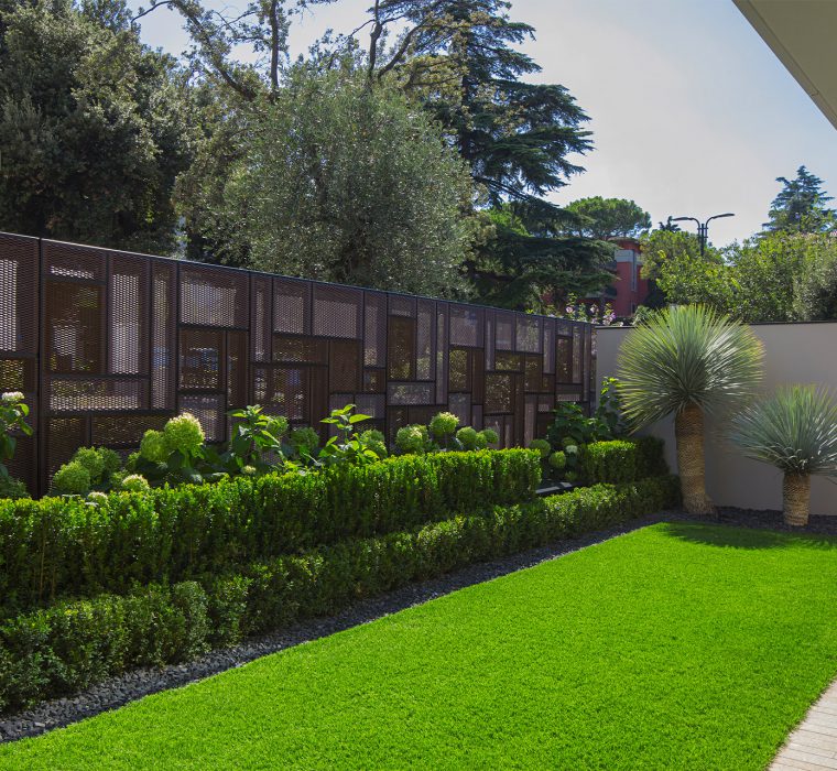 SF_fotografie-immagini-esempi-realizzazione-progettazione-giardino-giardini-Desenzano-del-Garda-Brescia-7
